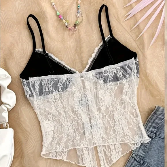 Lace Camisole with Black Accents brand new in package - Picture 2 of 5